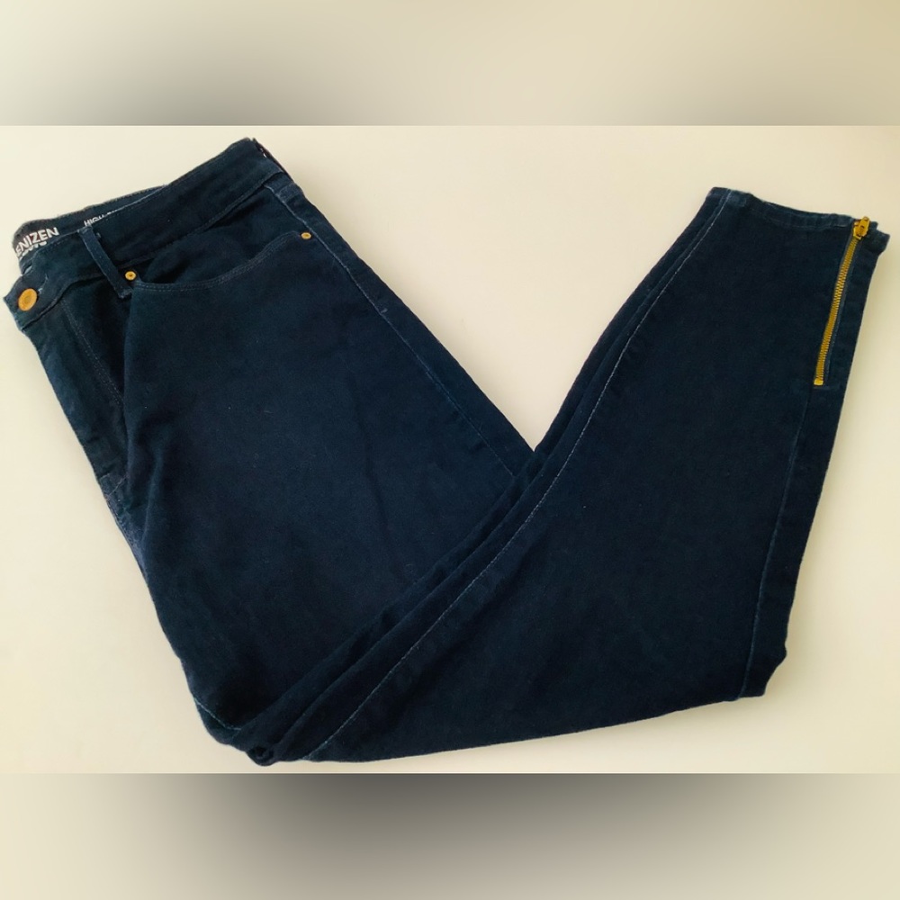 LEVI’S DENIZEN JEANS
